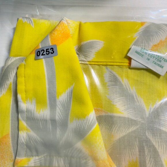 Vintage 1980's Men's Tropicana Hawaiian Shirt With Palm Tree - Picture 9 of 9